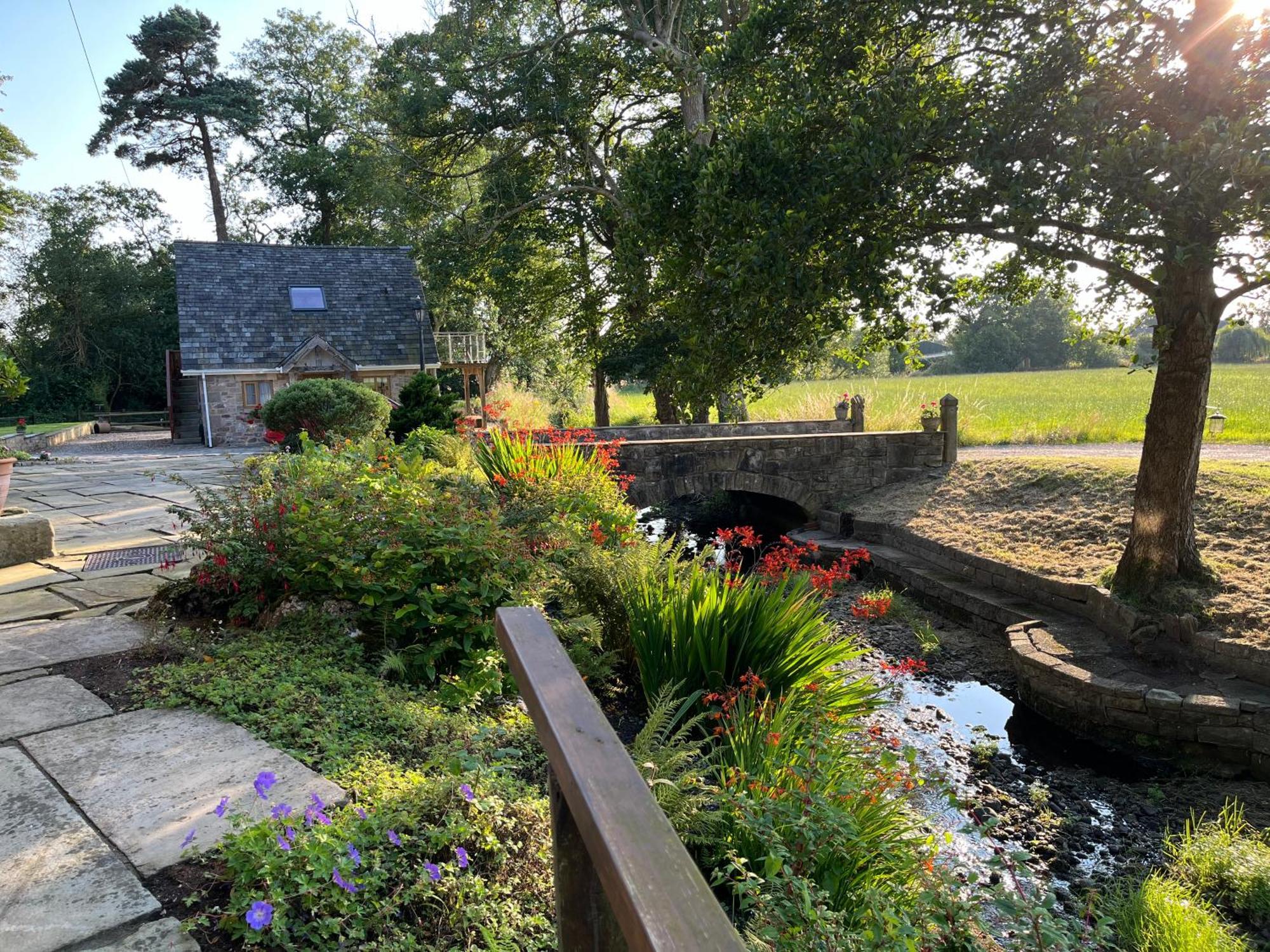 Cosy Alpine Cottage In The Heart Of Lancashire Catterall Luaran gambar